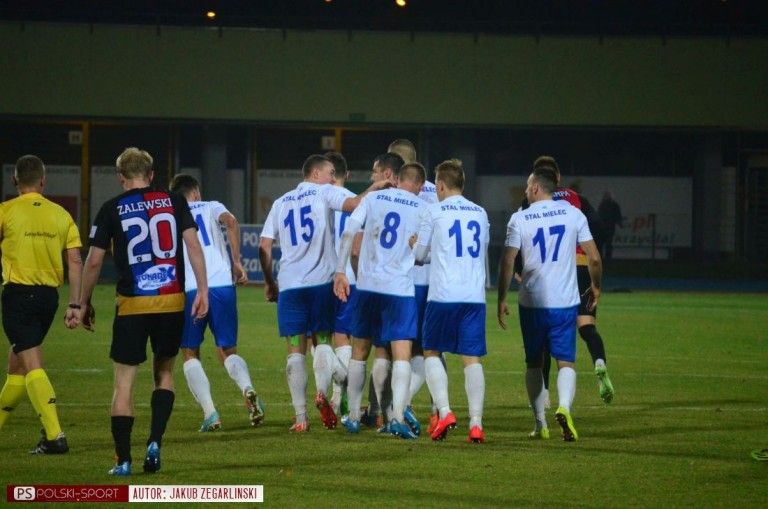 Stal Mielec umacnia się na pozycji lidera!