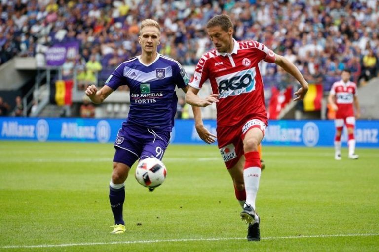 Anderlecht  remisuje w meczu na szczycie tabeli. Teodorczyk bez gola
