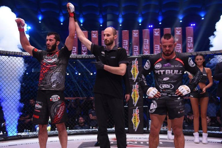 Khalidov zwycięski w walce wieczoru KSW 39: Colosseum na PGE Narodowym [WIDEO]