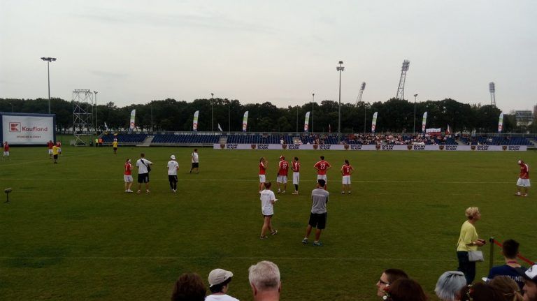 Pierwszy mecz Polski w ultimate frisbee zakończony porażką