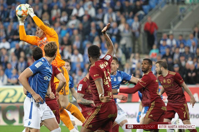 OFICJALNIE: Eliminacje europejskich pucharów bez rewanżów!