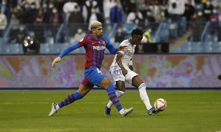 La Liga: Real Madryt – FC Barcelona. Benzema nie zagra w meczu