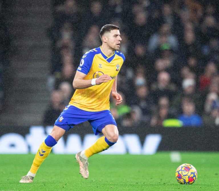 Jan Bednarek opuści Southampton? Polak na celowniku Jose Mourinho