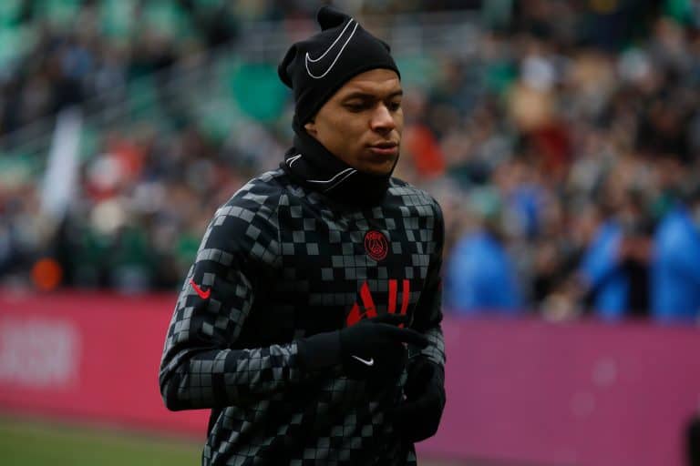 100 mln za podpis na kontrakcie dla Mbappe. PSG nie chce stracić Francuza