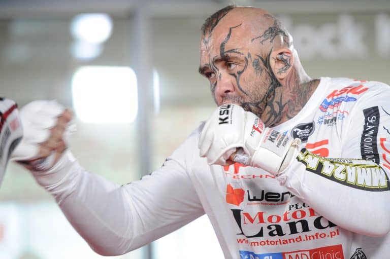 Wielki powrót do KSW! Popularny wojownik potwierdza rozmowy