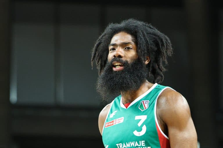 Robert Johnson bohaterem Legii! „Zieloni Kanonierzy” lepsi po dogrywce