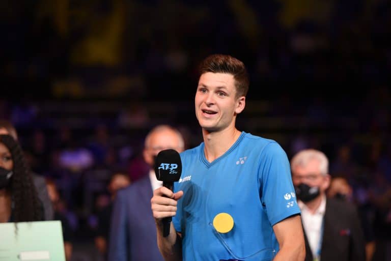 Hurkacz z awansem w rankingu ATP. Pierwsza dziesiątka coraz blliżej