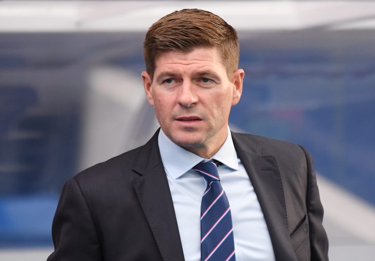 Steven Gerrard i nowe porządki. Wyciekła lista kar dla piłkarzy