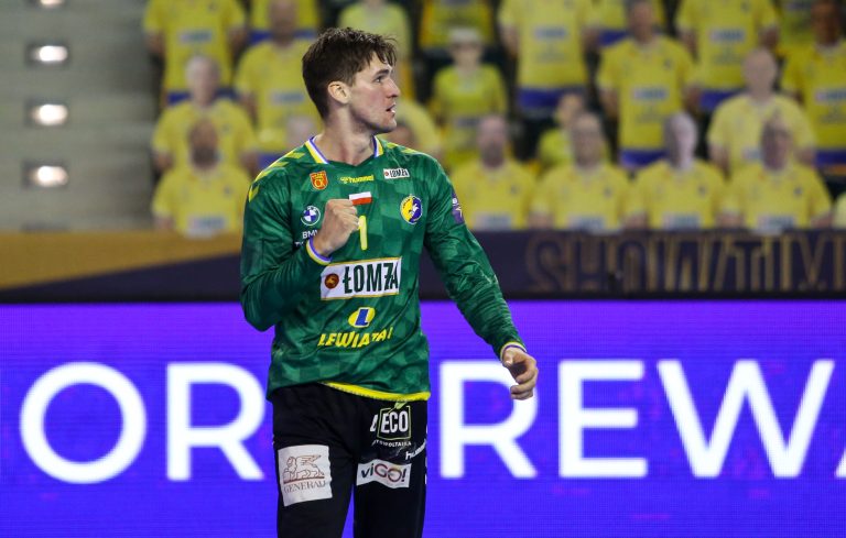 Wspaniała Łomża Industria Kielce. Wygrana na start IHF Super Globe