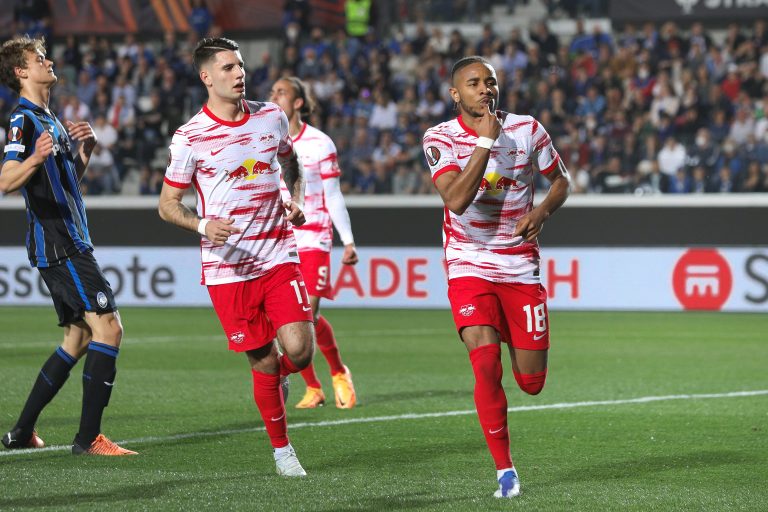 FC Augsburg – RB Lipsk (22.10): Zakłady i Typy Bukmacherskie. Augsburg nie wygrywa bez Gikiewicza w bramce