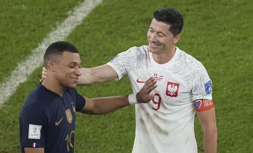 Lewandowski, Mbappe, Francja - Polska