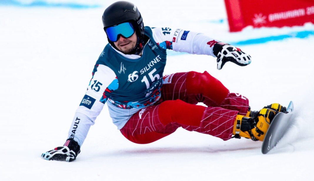 Oskar Kwiatkowski podczas Pucharu Świata w snowboardzie