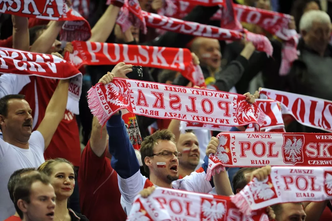 Kibice, Polska