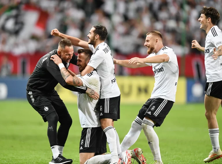 Legia zagra w LKE! Thriller w rewanżu i zwycięstwo w rzutach karnych