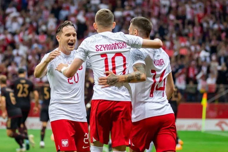 Problemy reprezentacji Polski. Biało-czerwoni musieli szukać boiska do przeprowadzenia treningu