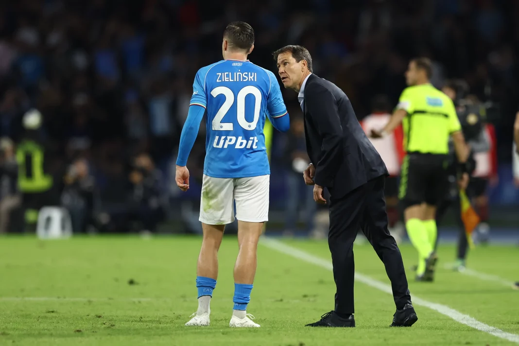 Rudi Garcia i Piotr Zielinski podczas meczu Napoli