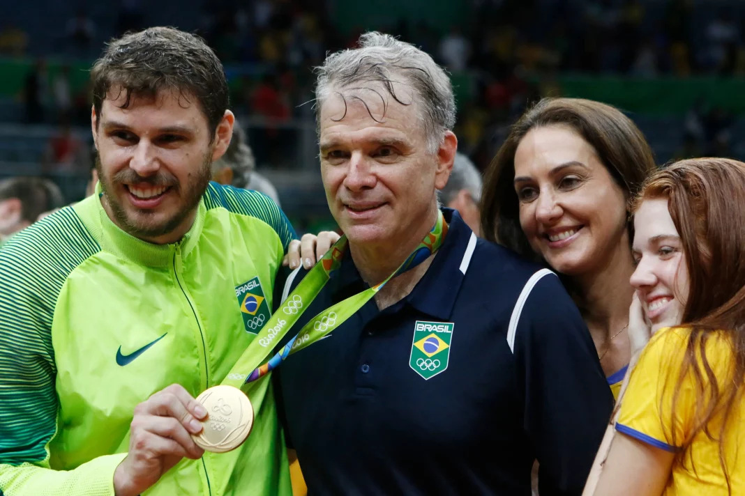 Bernardo Rezende i Bruno Rezende po wygraniu złota na IO 2016