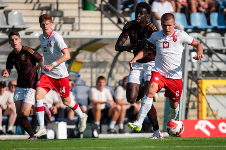 Zmiana w reprezentacji Polski U21. Zadowolony może być Lech Poznań