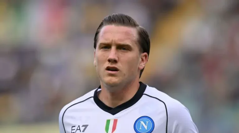 Piotr Zieliński w koszulce Napoli